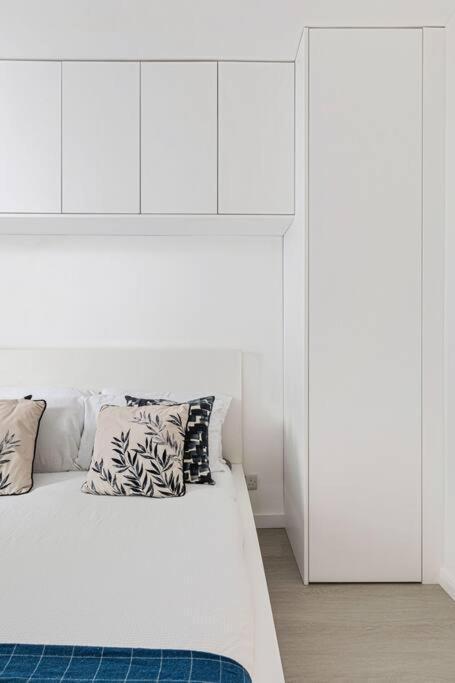 Cs Queensway * London